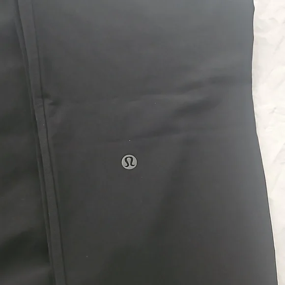 lululemon On the Fly 7/8 Pants Black - Picture 4 of 5